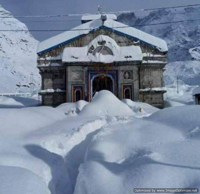 केदारघाटी के पहाड़ी इलाकों में बर्फबारी से बढ़ी दुश्वारियां – लक्ष्मण नेगी ऊखीमठ