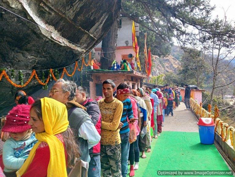 कल्पेश्वर मंदिर में महाशिवरात्रि पर्व पर निसंतान दंपति की मुराद होती पुरी, 20 दंपति करेंगे रात्रि जागरण – रघुबीर नेगी उर्गम घाटी