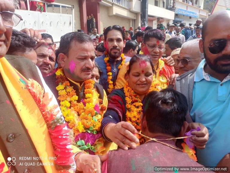 शैलारानी रावत ने जीत के बाद सिद्धपीठ कालीमठ व ओमकारेश्वर मंदिर में की पूजा-अर्चना – लक्ष्मण नेगी ऊखीमठ