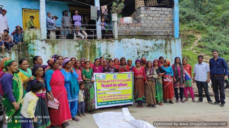 काश्तकारों को आत्मनिर्भर बनाने के लिए दिया जा रहा जैविक खेती का प्रशिक्षण – लक्ष्मण नेगी ऊखीमठ