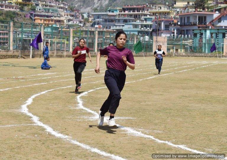 गोपेश्वर महाविद्यालय का दो दिवसीय वार्षिक क्रीडा समारोह का डीएम चमोली ने किया शुभारंभ – पहाड़ रफ्तार