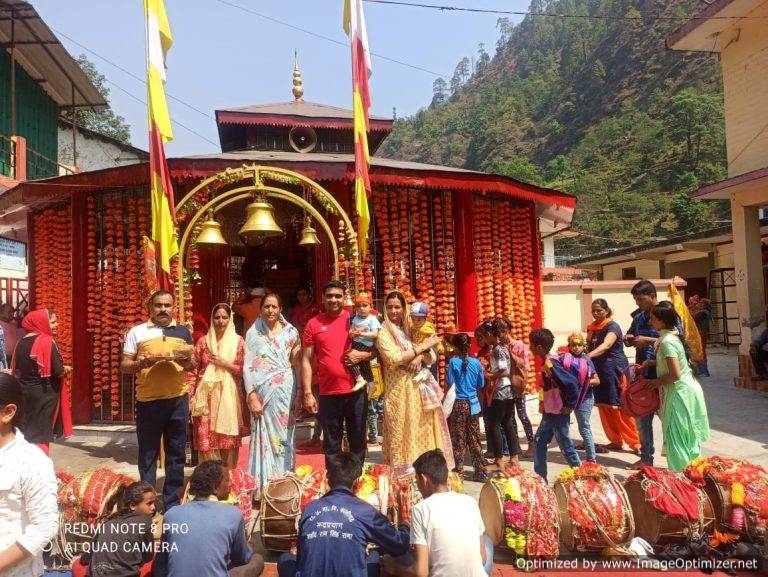 रामनवमी पर्व पर सिद्धपीठ कालीमठ सहित केदारघाटी के अन्य मंदिरों में श्रद्धालु ने की पूजा अर्चना – लक्ष्मण नेगी ऊखीमठ