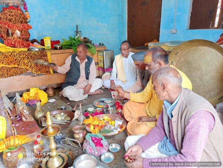 भगवान तुंगनाथ की शीतकालीन गद्दी स्थल मर्कटेश्वर तीर्थ मक्कूमठ में 18 वर्ष बाद महायज्ञ का शुभारंभ – लक्ष्मण नेगी ऊखीमठ