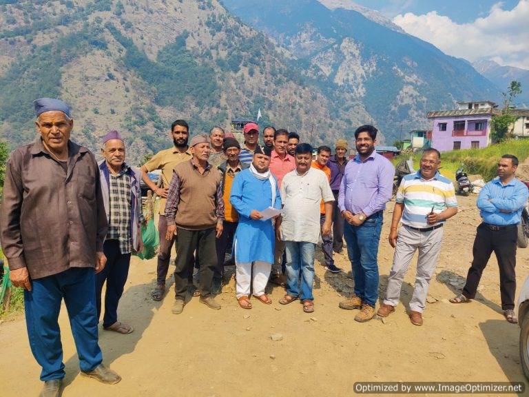 एनपीसीसी के निर्माणाधीन गैड़ – गडगू मोटर मार्ग कार्य शुरू होने पर ग्रामीणों ने चक्काजाम का फैसला लिया वापस – लक्ष्मण नेगी ऊखीमठ