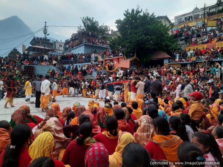 जोशीमठ तिमुंडिया मेले में उमड़ी श्रद्धालुओं की भीड़, क्या है मान्यताएं जानने के लिए पढ़ें पूरी खबर – रघुबीर नेगी की रिपोर्ट