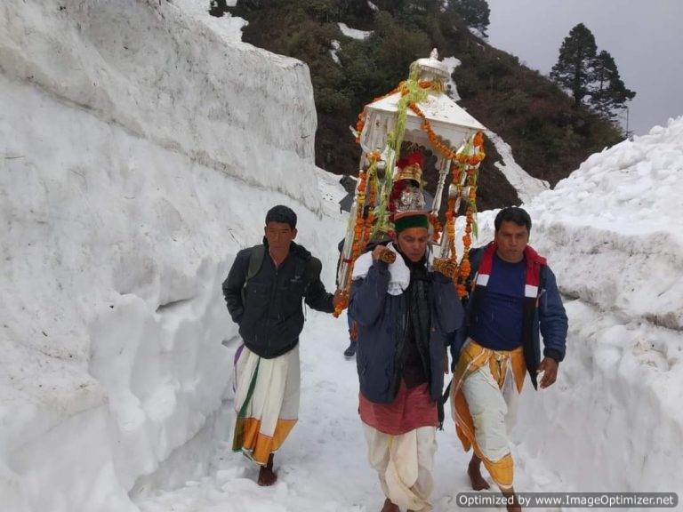 केदारनाथ की पंचमुखी डोली सोमवार को ओमकारेश्वर मंदिर से धाम को होगी रवाना – लक्ष्मण नेगी ऊखीमठ