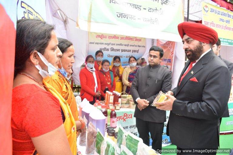 राज्यपाल ने कहा लाइब्रेरी से तैयारियां करने वाले छात्रों को मिलेगी मदद, लाइब्रेरी को देंगे 501 किताबें – पहाड़ रफ्तार