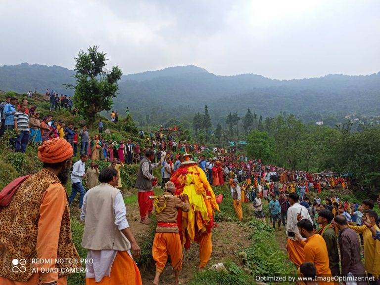 भगवान तुंगनाथ की उत्सव डोली शीतकालीन गद्दी स्थल मक्कूमठ से कैलाश को हुई रवाना – लक्ष्मण नेगी ऊखीमठ