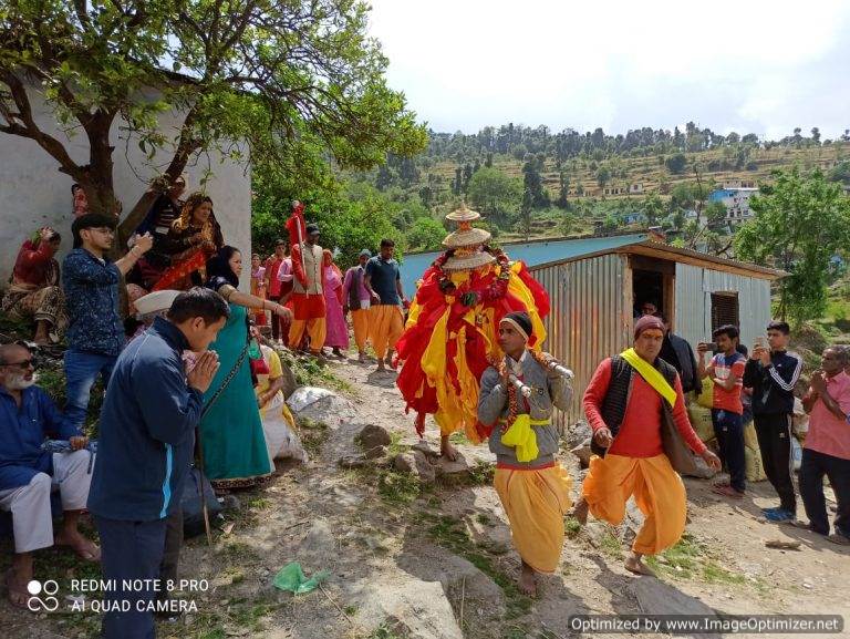 भगवान तुंगनाथ के कपाट शुक्रवार को श्रद्धालुओं के लिए खुलेंगे, उत्सव डोली पहुंची चोपता – लक्ष्मण नेगी ऊखीमठ