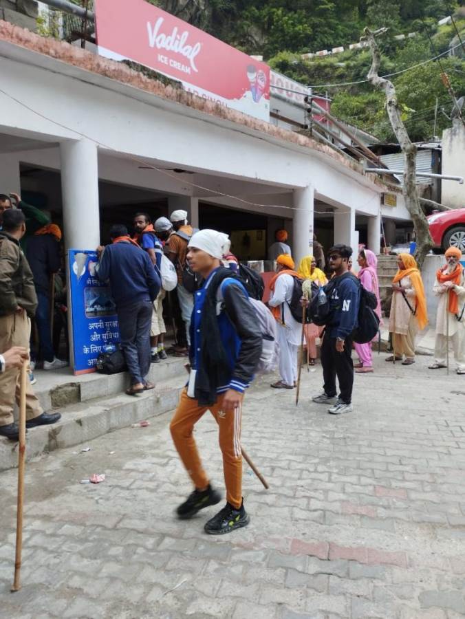 आस्था के आगे ऑरेंज अलर्ट बेअसर, श्री हेमकुंट साहिब यात्रा अनवरत जारी – संजय कुंवर