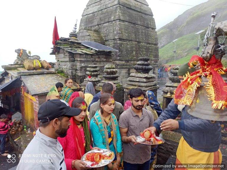 भगवान तुंगनाथ में तीन दिवसीय महायज्ञ का शुभारंभ, सैकड़ों श्रद्धालुओं ने किया जलाभिषेक – लक्ष्मण नेगी ऊखीमठ