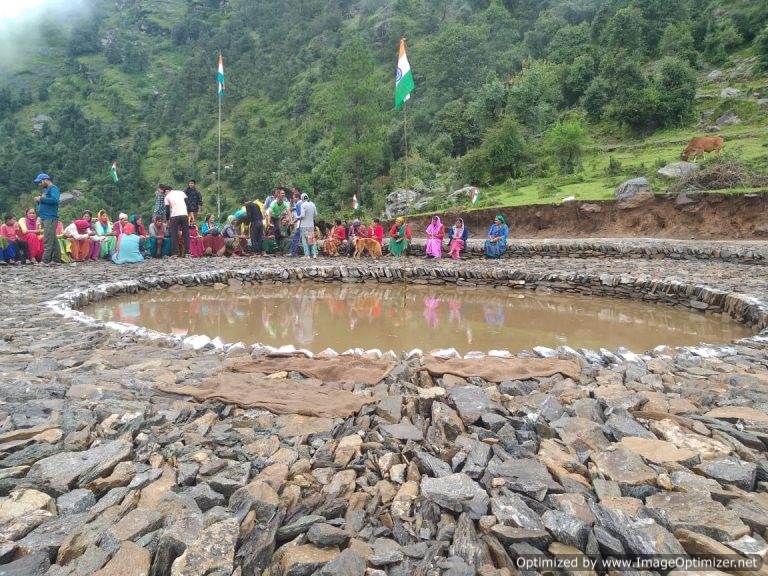 ग्रामीणों ने अमृत सरोवर पर मनाया आजादी का अमृत महोत्सव – केएस असवाल