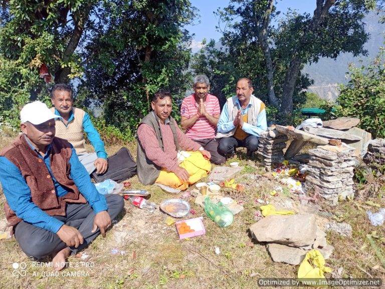 पांच दिवसीय तल्ला नागपुर औद्योगिक विकास कृषि एवं पर्यटन महोत्सव का वन देवी पूजन व हनुमान ध्वज स्थापना के साथ हुआ श्रीगणेश – लक्ष्मण नेगी ऊखीमठ