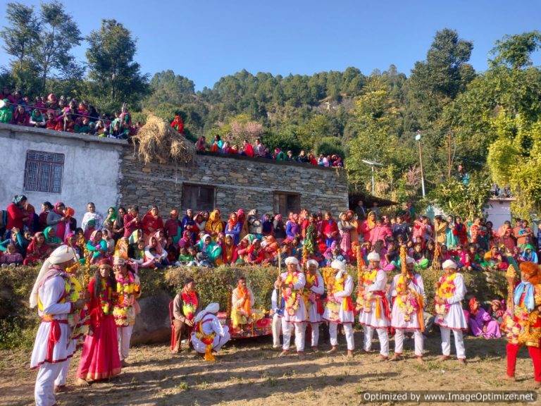 अर्जुन ने छल से किया गैंडा का वध, किलोंडी नारायण गांव में गैंडा वध देखने के लिए पहुंचे सैकड़ों ग्रामीण – केएस असवाल