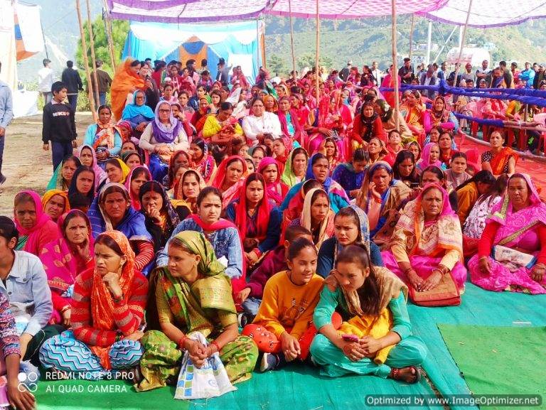 औद्योगिक विकास, कृषि एवं पर्यटन महोत्सव में हेमा नेगी करासी के गानों ने बांधा समां – लक्ष्मण नेगी ऊखीमठ