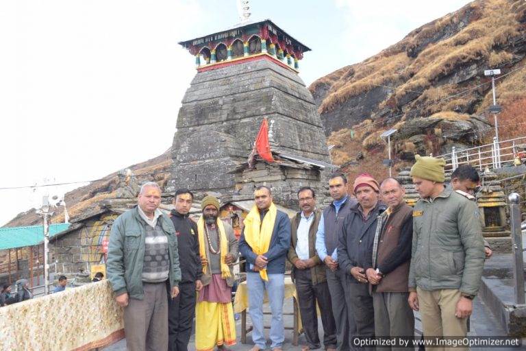 डीएम मयूर दीक्षित ने तुंगनाथ धाम का पैदल निरीक्षण कर यात्रा व्यवस्थाओं का लिया जायजा – लक्ष्मण नेगी