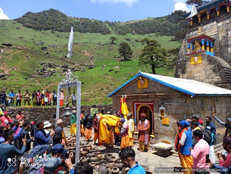 शीतकाल के लिए द्वितीय केदार मद्महेश्वर के कपाट शुक्रवार को होंगे बंद,सभी तैयारियां संपन्न – लक्ष्मण नेगी