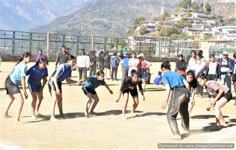 मुख्य विकास अधिकारी डॉ ललित नारायण मिश्र ने किया खेल महाकुंभ का शुभारंभ – पहाड़ रफ्तार