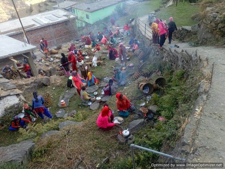 कालीमठ घाटी के जाल मल्ला में जाखराजा मन्दिर का जीर्णोद्धार कार्य भूमि पूजन के साथ शुरू –  लक्ष्मण नेगी