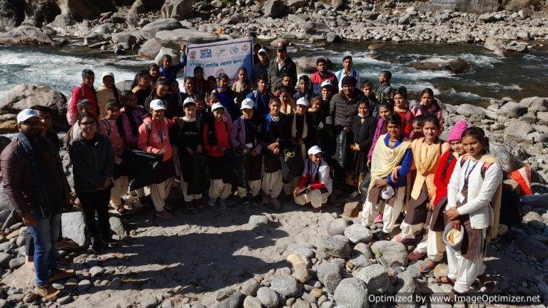 राजकीय महाविद्यालय गुप्तकाशी के छात्रों ने नदी उत्सव के तहत नदी तटों पर चलाया स्वच्छता अभियान – पहाड़ रफ्तार