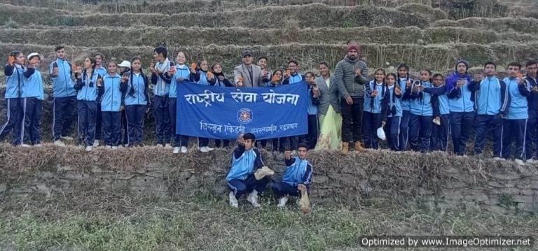 राष्ट्रीय स्वयंसेवियों ने चलाया स्वच्छता एवं जागरूकता अभियान –  पहाड़ रफ्तार