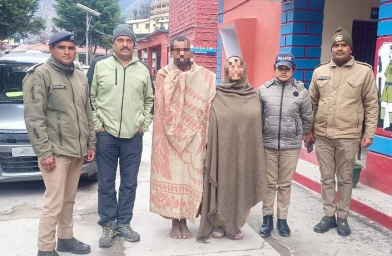 जोशीमठ : पुलिस ने गुमशुदा बेटे को मां से मिलाया तो मां के छलके आंशू, जताया आभार