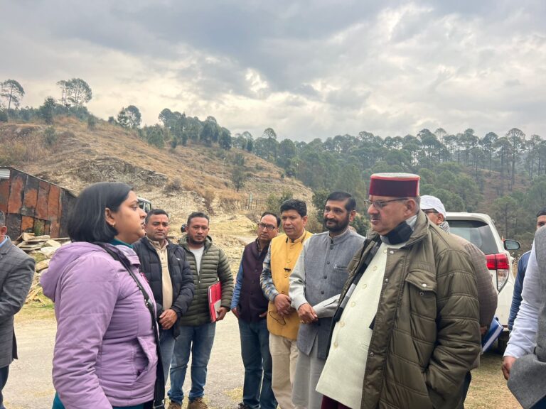कृषि मंत्री गणेश जोशी ने किया औषधीय एवं संगध पादप संस्थान महैलचोरी का स्थलीय निरीक्षण – पहाड़ रफ्तार