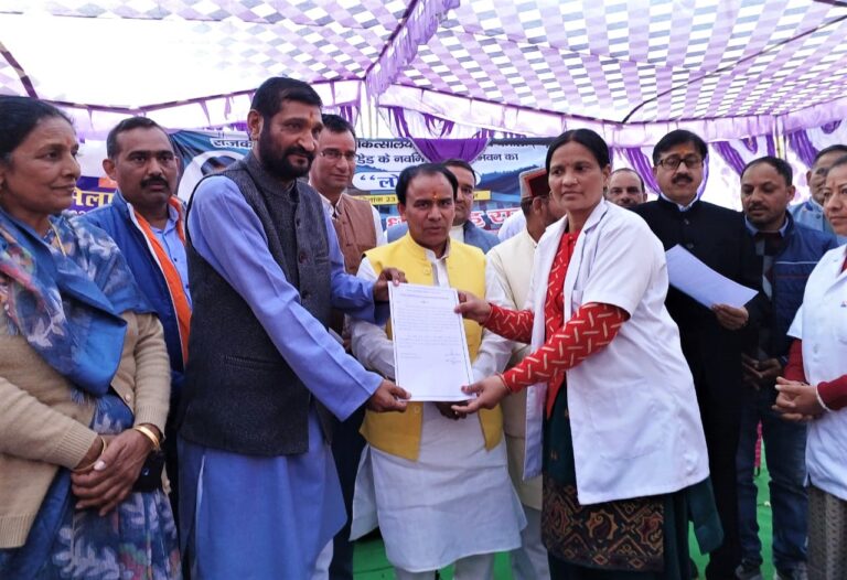 सिमली : स्वास्थ्य मंत्री ने बेस अस्पताल सिमली के नवनिर्मित भवन का किया लोकापर्ण