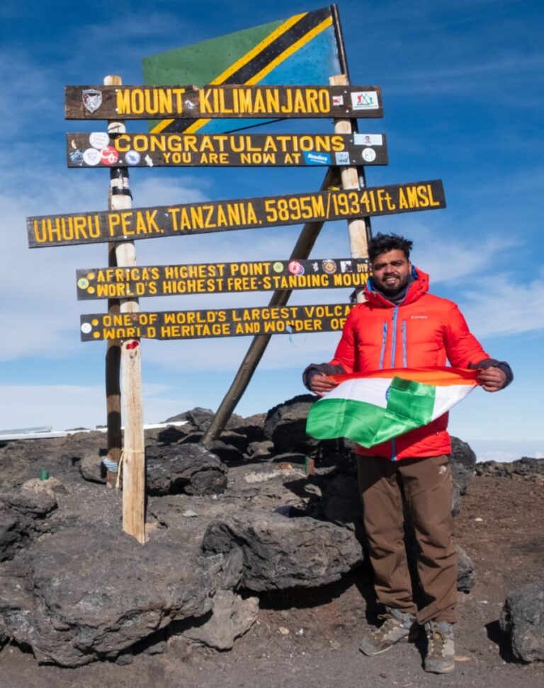 अभिषेक कुमार सिंह ने अफ्रीका महाद्वीप के सर्वोच्च शिखर माउंट किलिमंजारों को किया फतह – पहाड़ रफ्तार