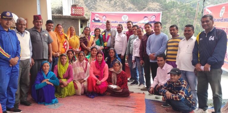 गौचर : भाजपा शक्ति केंद्र देवल के चोरडा़ में महामहिम राष्ट्रपति के अभिभाषण पर कार्यक्रम आयोजित – पहाड़ रफ्तार 