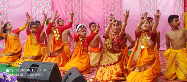 ऊखीमठ : सांस्कृतिक कार्यक्रमों के साथ एवरग्रीन स्कूल का रजत जयंती समारोह संपन्न, समाजसेवियों को किया शारदा सम्मान से सम्मानित – पहाड़ रफ्तार