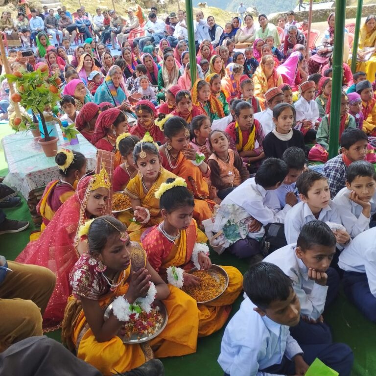 गौचर : बीना स्मृति पर्यावरण संरक्षण मेले का रजनी भंडारी ने किया शुभारंभ, मेले को पांच लाख की घोषणा