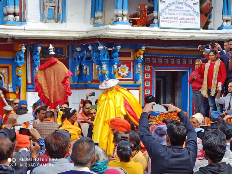 ऊखीमठ : द्वितीय केदार भगवान मद्महेश्वर की उत्सव डोली ओंकारेश्वर मंदिर से शनिवार को कैलाश के लिए होगी रवाना