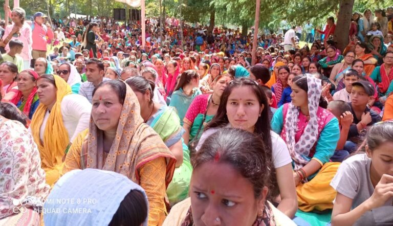 ऊखीमठ : देवरिया ताल मेले में श्रीकृष्ण जन्मोत्सव पर प्रीतम भरतवाण के धार्मिक भजनों पर झूमे दर्शक