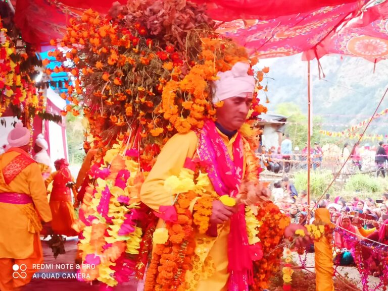 ऊखीमठ : मद्महेश्वर घाटी मनसूना में नौ दिवसीय नाग नृत्य भावुक क्षणों के साथ संपन्न