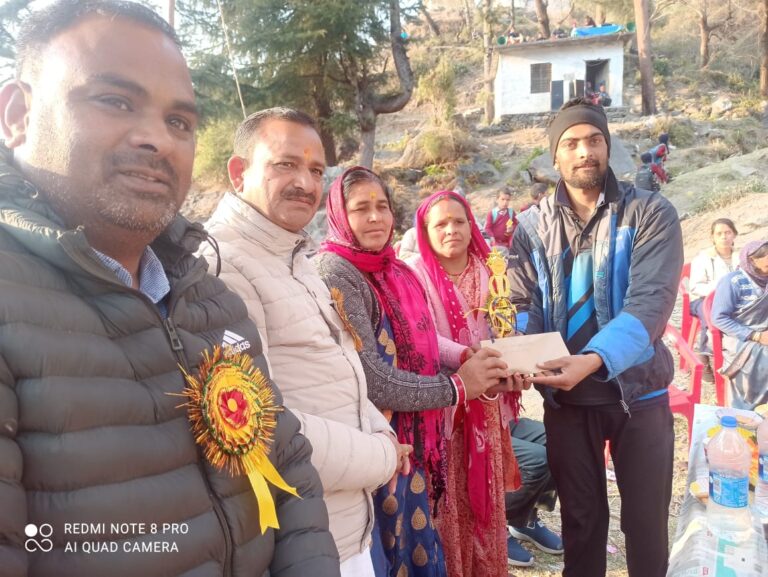 ऊखीमठ : क्रिकेट क्लब सारी ने जीता फाइनल खिताब