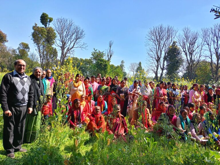 जैव विविधता संरक्षण एवं जैविक खेती में पारंगत हुई १०० महिलाएं, प्राप्त किया प्रमाण-पत्र