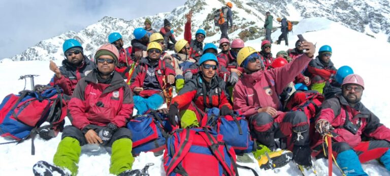 गोपेश्वर : डीडीआरएफ दल ने पूरा किया पर्वतारोहण का विशेष प्रशिक्षण