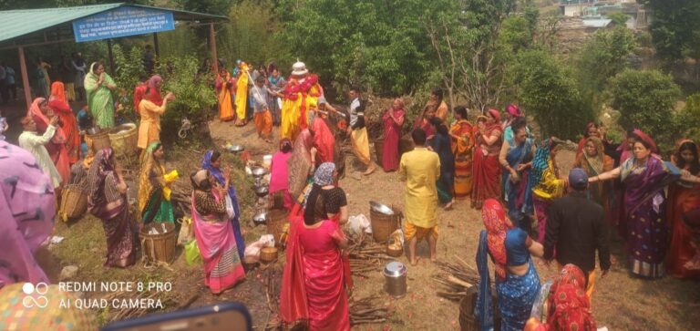 ऊखीमठ: भगवान तुंगनाथ की उत्सव डोली मक्कूमठ से कैलाश को हुई रवाना, ग्रामीणों ने नए अनाज का भोग किया अर्पित