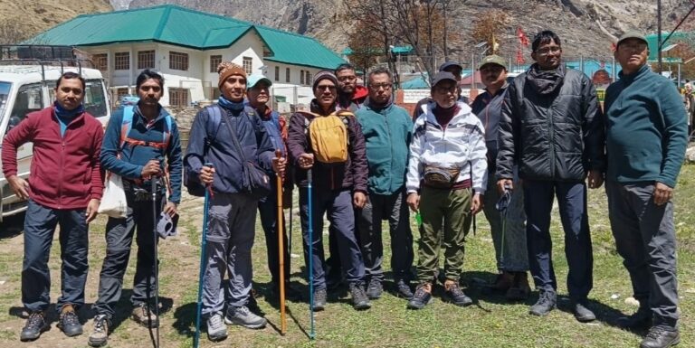 बदरीनाथ धाम : आध्यात्मिक शांति सतोपंथ सरोवर की यात्रा शुरू, 14 सदस्यीय दल हुआ रवाना