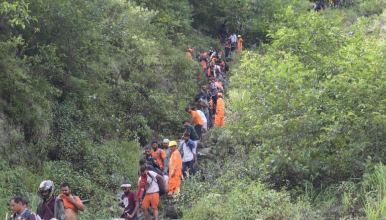 केदारनाथ अपडेट : केदारघाटी में राहत व बचाव और सर्च अभियान जारी, एक हुआ शव बरामद