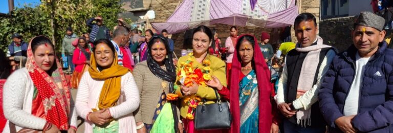 ऊखीमठ : चक्रव्यूह मंचन में अभिमन्यु का वध देखकर छलक उठे आंसू