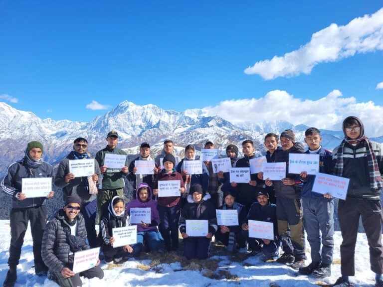 देवाल : मोनाल टॉप की सुंदरता देख अभिभूत हुए पर्यटक