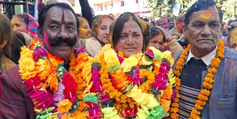 ऊखीमठ : ऊखीमठ में निर्दलीय अध्यक्ष प्रत्याशी कुब्जा धर्म्वाण और गुप्तकाशी में भाजपा प्रत्याशी विशेश्वरी देवी ने की जीत दर्ज
