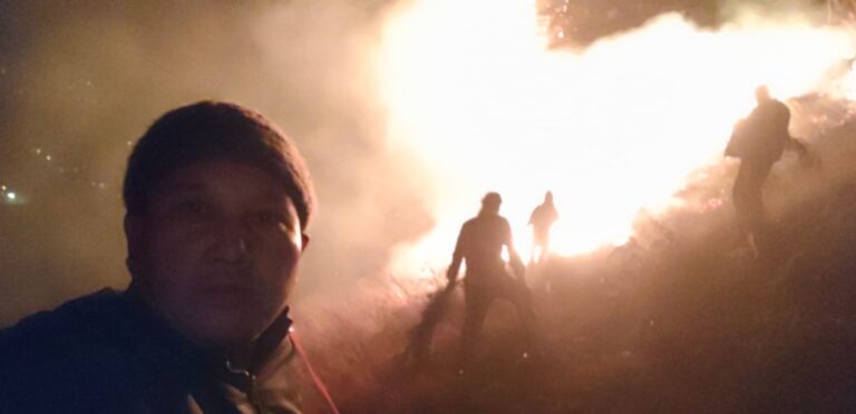 जोशीमठ : चांई गांव की जंगलों में लगी आग पर वनकर्मियों ने पाया काबू, राहत की सांस !