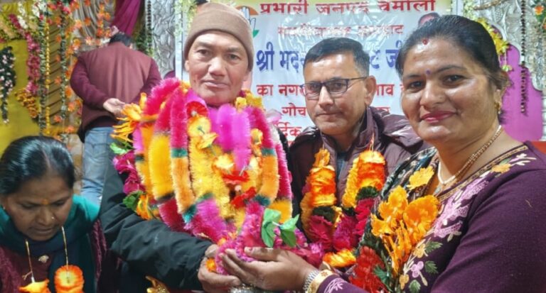 गौचर : पालिका अध्यक्ष पद पर संदीप नेगी को विजयश्री दिलाने वाले कार्यकताओं को किया गया सम्मानित
