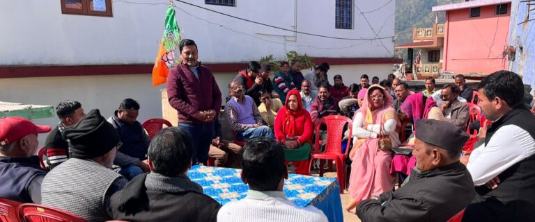 गौचर : भाजपा कार्यकर्ताओं की बैठक में भीतर घातियों पर कार्रवाई का प्रस्ताव पारित