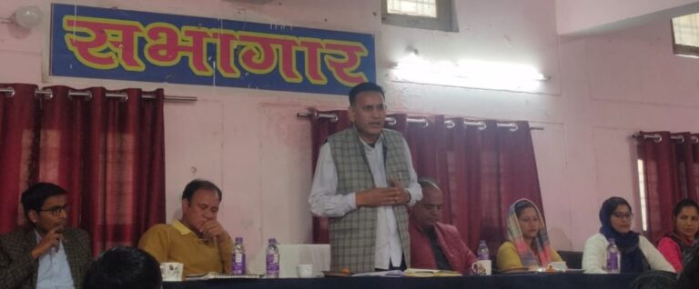 गौचर : पालिका बैठक में विकास प्राधिकरण के औचित्य पर उठाए सवाल