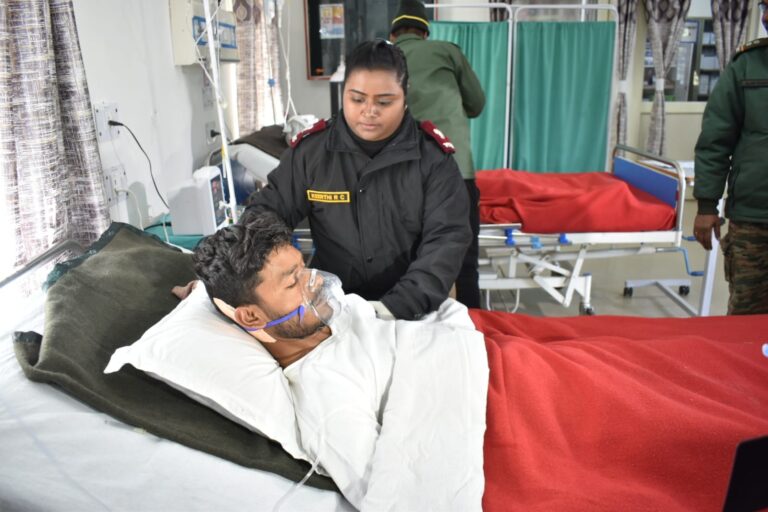 जोशीमठ : माणा एवलांच में 50 लोगों का हुआ रेस्क्यू जिसमें से चार की मौत, चार अब भी मिसिंग