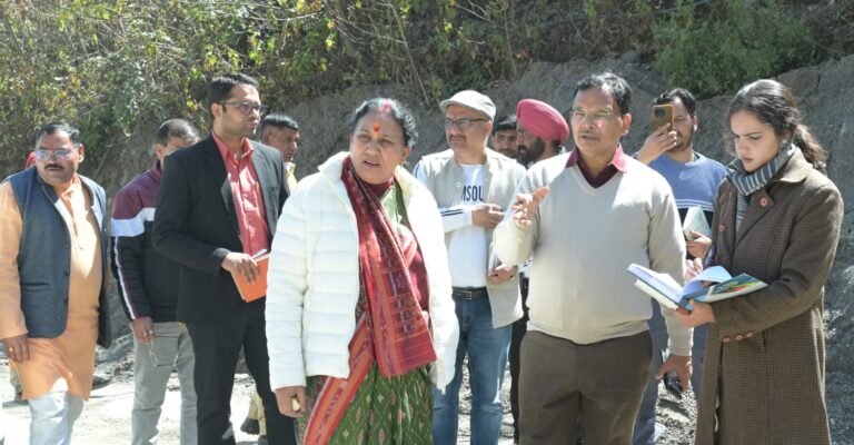ऊखीमठ : केदारनाथ विधायक एवं सीडीओ ने किया श्री केदारनाथ यात्रा का निरीक्षण